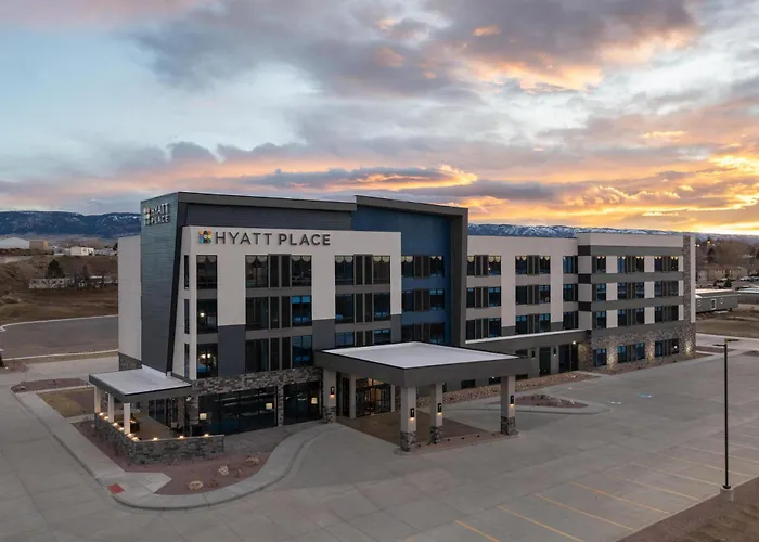 Hyatt Place Hotel 4*